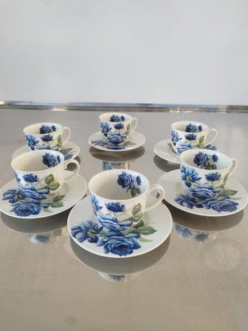 Farnesi - Koffie- en theeservies (12) - Porselein