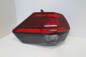 Nissan X-Trail T32 lift achterlicht links, Verzenden