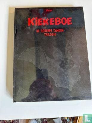 Kiekeboes, De - De scherpe tanden trilogie - 1999, Boeken, Eén stripboek, Verzenden, Zo goed als nieuw, Merhottein, Rob.