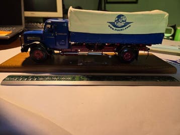 Unknown 1:32 - Camion miniature - MAN F8 - Longueur du