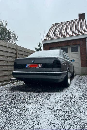 BMW 5-Serie E34 88-95 achter kenteken reflector paneel zwart, Nieuw, Achter, BMW