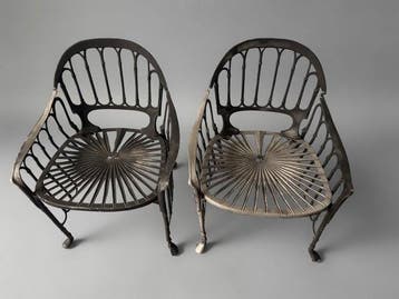 Fauteuil - Gietijzer - Een paar zware gegoten aluminium