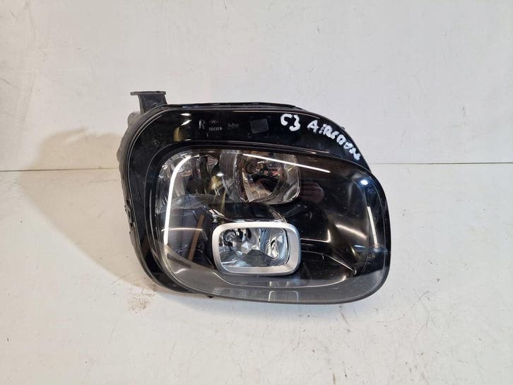 Citroen C3 Aircross rechter voorlamp 13468647, Auto-onderdelen, Verlichting, Gebruikt, Verzenden