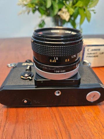 Canon F-1 (Original First Revision) Professional SLR Kit -