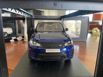 Kyosho 1:18 - Modelauto - Range Rover Sport SVR, Hobby en Vrije tijd, Nieuw