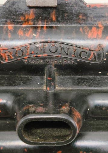 Rolmonica Music Co - Rolmonica music box - -