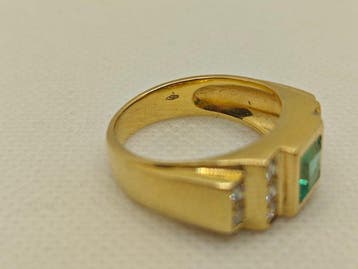 Statement ring - 18 karaat Geel goud - 1.72ct. tw. Smaragd -, Handtassen en Accessoires