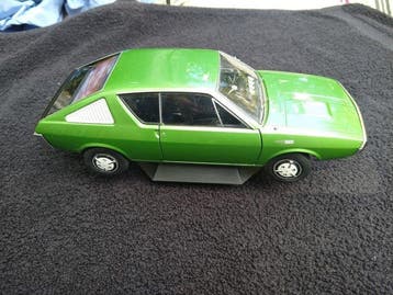 Solido 1:18 - Modelauto - Renault 17, Nieuw