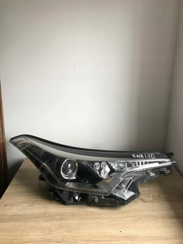 LED koplamp rechts voor Toyota C-HR 81110F403101, Auto-onderdelen, Verzenden, Gebruikt