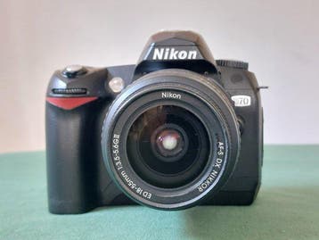 Nikon D70 & DX AF-S Nikkor 18 – 55mm 1: 3.5 - 5.6 GII ED, Nieuw