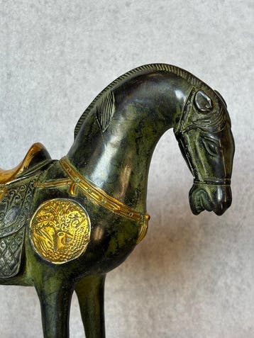 sculptuur, Tang-Dyanstie stijl paard. (Zonder Minimumprijs)