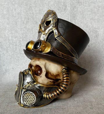 Beeld, “Steampunk” schedel - 20 cm - Hars