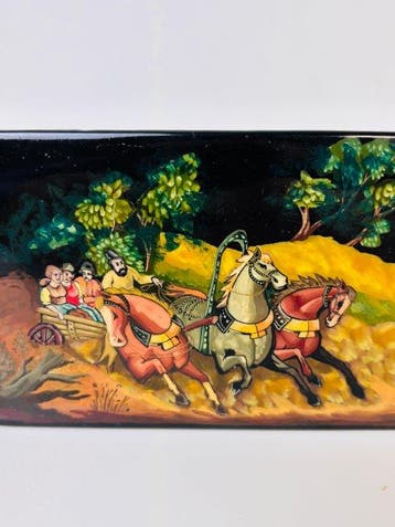 Doos - Gesigneerde Russische lakdoos “Troika” met paarden en