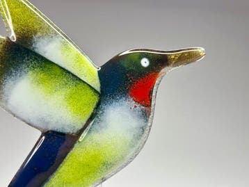 Studio Habrat - Beeldje - Hummingbird - fusie, Antiek en Kunst, Antiek | Glaswerk en Kristal