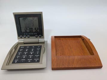 Sony DD-IC5 Digital Data Viewer and folding world time clock, Nieuw