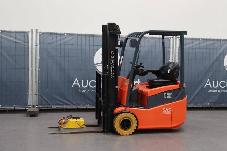 Veiling: Heftruck Toyota 7FBEST13 Elektrisch 1300kg 4.7m, Articles professionnels, Machines & Construction | Chariots élévateurs & Transport interne