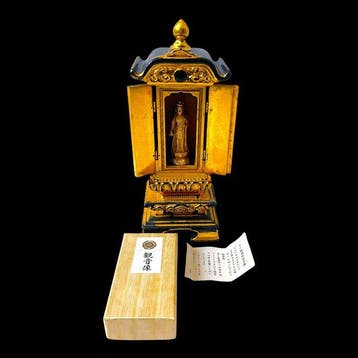 Elf-hoofdige Kannon Bodhisattva () met originele
