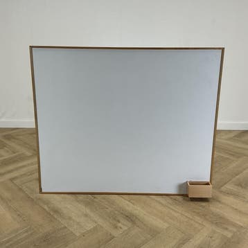 Tweedehand Lintex Whiteboard met houten frame en bakje (hxb), Bureau