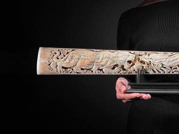 PAS DE PRIX DE RÉSERVE - GROS IVOIRE SCULPTÉ DUNE DENT
