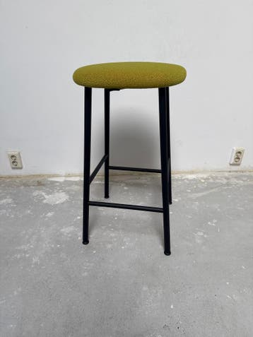 HEM Kendo Barkruk Tivoli Hoog - Ongebruikt, Huis en Inrichting, Barkrukken, Verzenden, Zo goed als nieuw, Metaal, 60 tot 90 cm