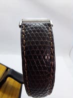 Omega - Curved Tank Art Deco Style - Ref. 111.016 - Cal. 620, Nieuw