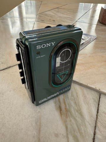 Sony - WM-F35 Sports Series Waterproof Stereo Walkman, Nieuw