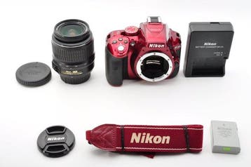 Nikon D5300 Red  AF-S Nikkor DX 3.5-5.6/18-55mm G II ED