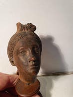 sculptuur, testa di damigella - 9 cm - Aardewerk