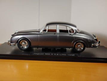KK-Scale 1:18 - Model sedan - Jaguar Mk2 Grijs-metallic -, Nieuw