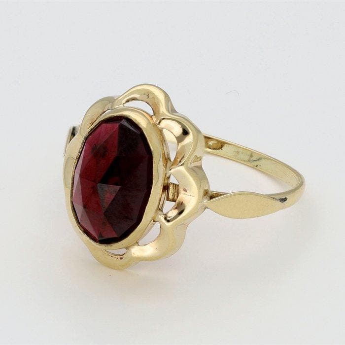 Ring - 14 karaat Geel goud - Granaat, Handtassen en Accessoires, Ringen