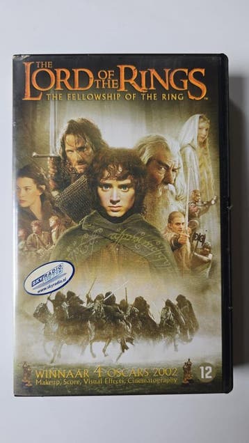 THE LORD OF THE RINGS: THE FELLOWSHIP OF THE RING (VHS)