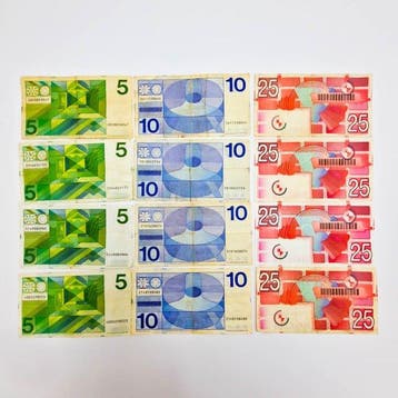 Pays-Bas. - 4 x 5, 4 x 10, 4 x 25 Gulden - various dates -
