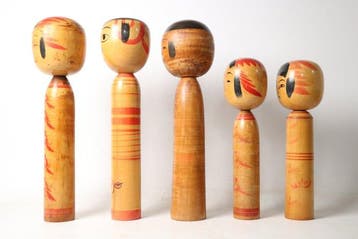 Lot de 5 poupées kokeshi japonaises vintage – art populaire, Antiek en Kunst