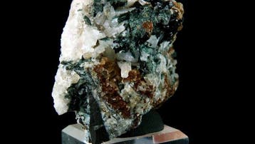 Kulanite - Rapid Creek, Dawson, Yukon, Canada - Hauteur :