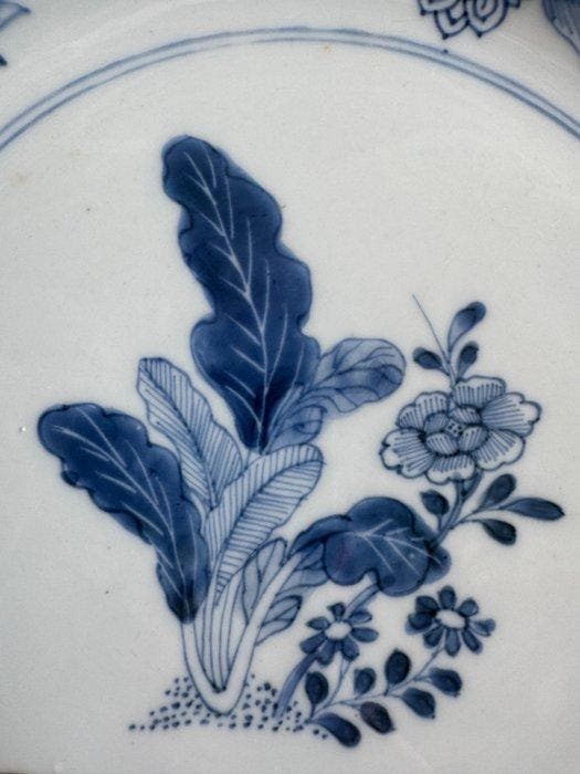 Assiette - Porcelaine - Kangxi bleu et blanc, Antiquités & Art, Antiquités | Autres Antiquités