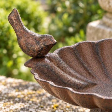 Ornement décoratif - Bain doiseaux en fonte sur pied -