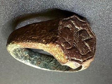 Médiéval, époque des Croisés Bronze Anneau symbolique avec