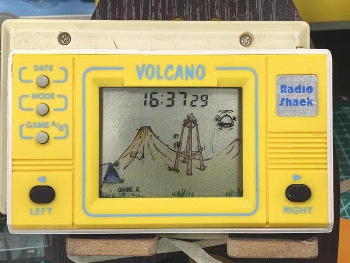 Radio Shack - Volcano (LCD handheld) - Handheld gaming, Consoles de jeu & Jeux vidéo, Consoles de jeu | Accessoires Autre