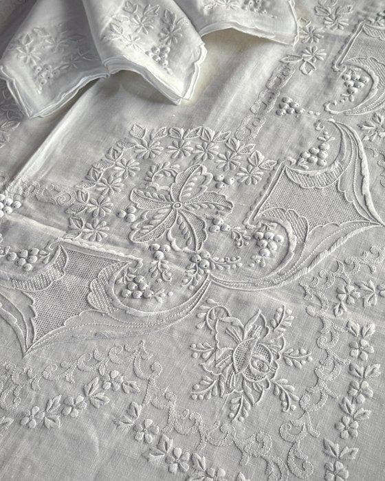 Tafelkleed (13) - 260 cm - 170 cm - Bellora linnen, Antiquités & Art, Tapis & Textile