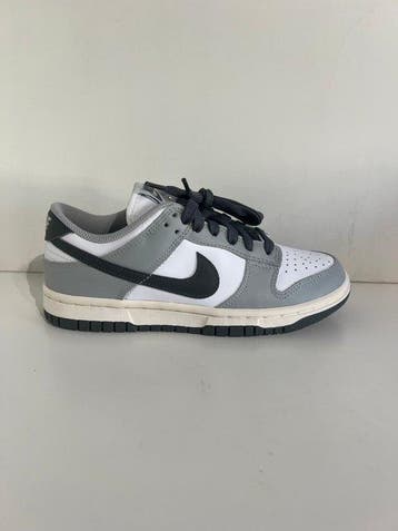 Nike - Dunk Low - Sneakers - Maat: EU 36.5 - Nieuw met tags