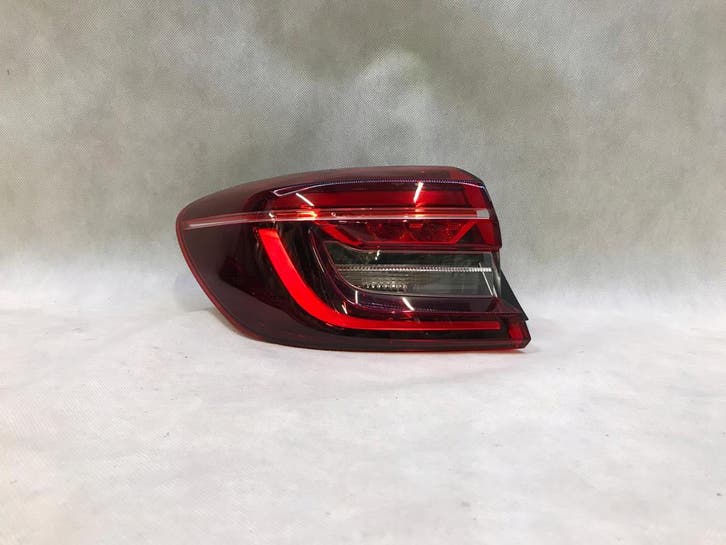 Renault Clio V 19-23 hatchback achterlicht links LED, Autos : Pièces & Accessoires, Éclairage, Envoi