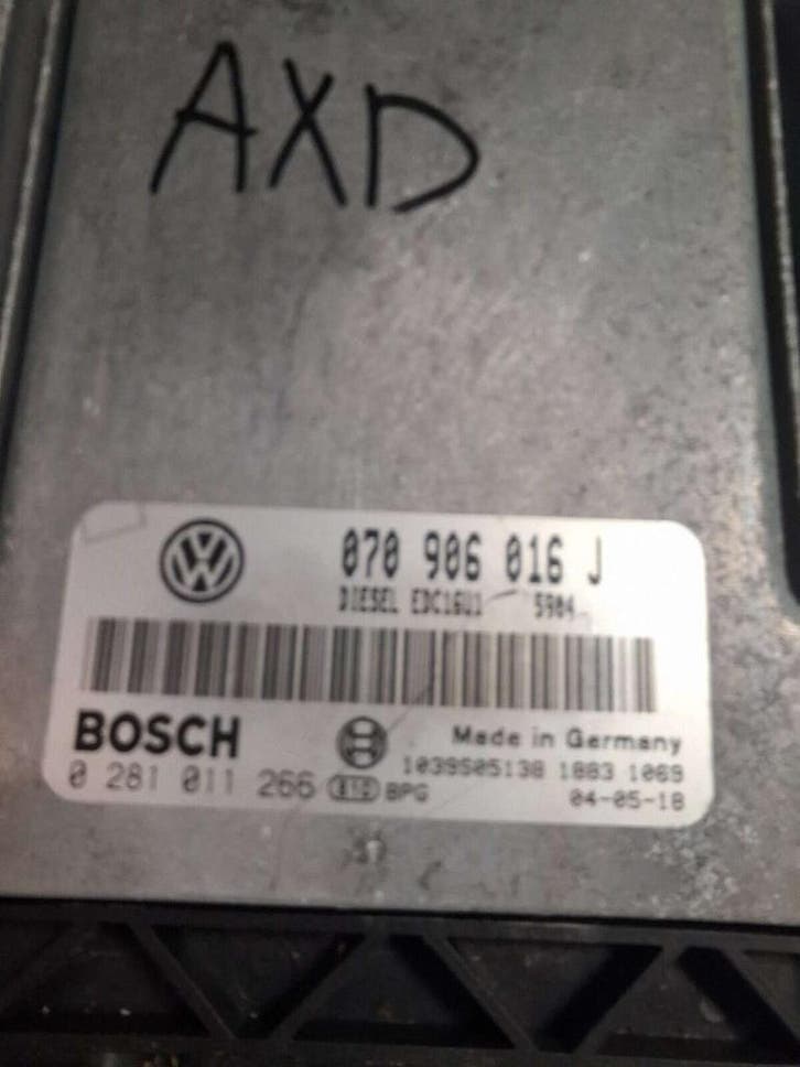ECU,MOTORCOMPUTER AXD VOLKSWAGEN TRANSPORTER T5 2,5 070 9..., Auto-onderdelen, Motor en Toebehoren, Gebruikt, Volkswagen, Ophalen of Verzenden