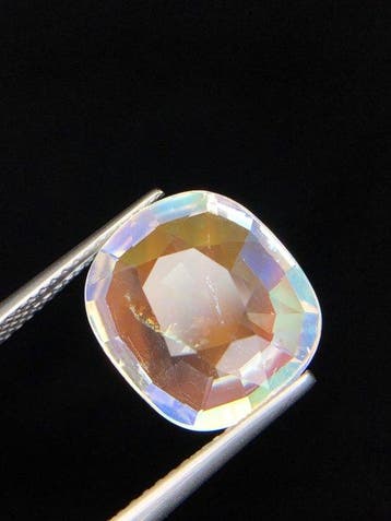 Zonder minimumprijs - 1 pcs Meerkleurig Maansteen - 6.37 ct, Nieuw
