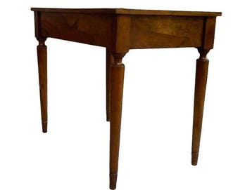 Schrijftafel - Walnoot - Centrum kamer- slot