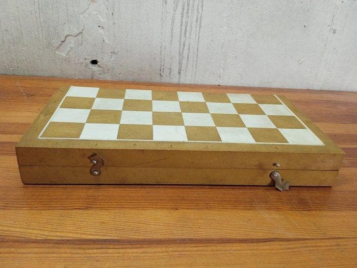 Jeu déchecs - Soviet Era Chess 11 - Plastique, Antiquités & Art, Curiosités & Brocante