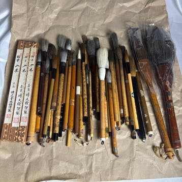 Massieve partij van 50 vintage Japanse shodo-pensels