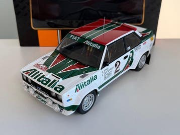 IXO 1:18 - Modelauto - Fiat 131 Abarth #2 4th Rallye