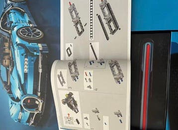 Lego Set - 42083 - Technic - 42083 Bugatti Chiron