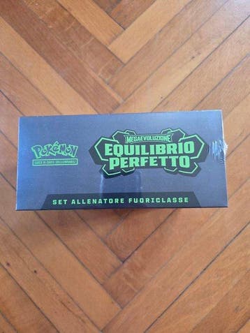 Pokémon - 1 Box - Etb Equilibrio Perfetto, Hobby en Vrije tijd, Verzamelkaartspellen | Pokémon, Nieuw