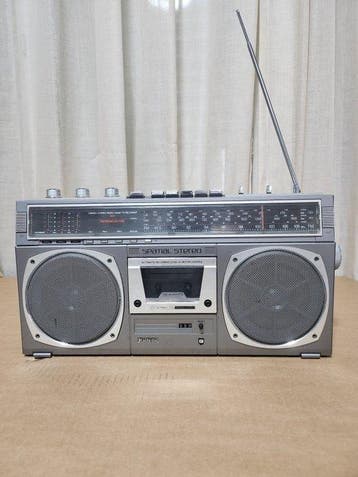 Radiola - D 8419/28 Draagbare cassettespeler, Nieuw